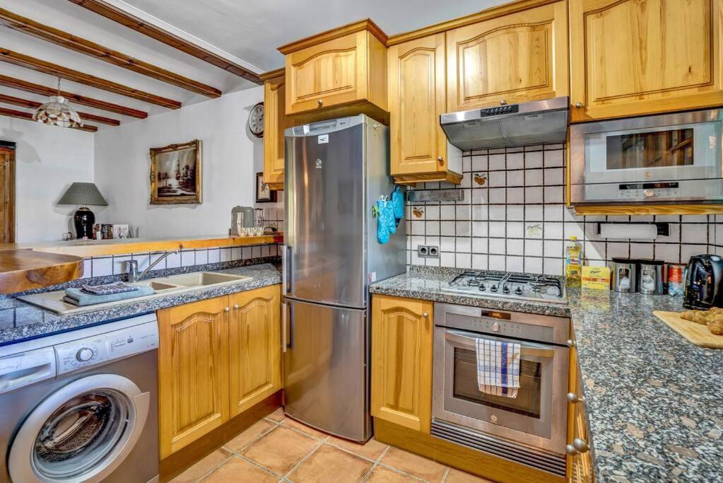 La Isla Casa Barnaby Villa Platja de Larenal Exteriör bild